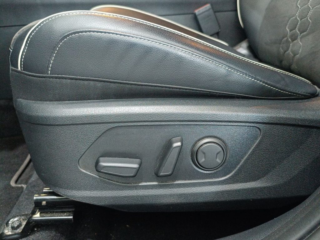 KIA Sportage 1.6 TGDi HEV AWD AT GT-line - 25