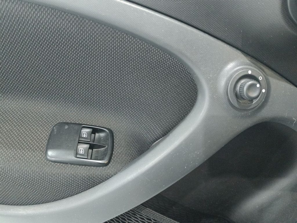 SMART ForFour EQ Passion - 21