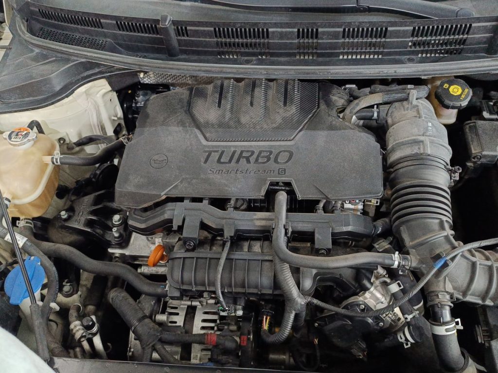 KIA Stonic 1.0 T-GDi 100 CV MHEV iMT Style - 24