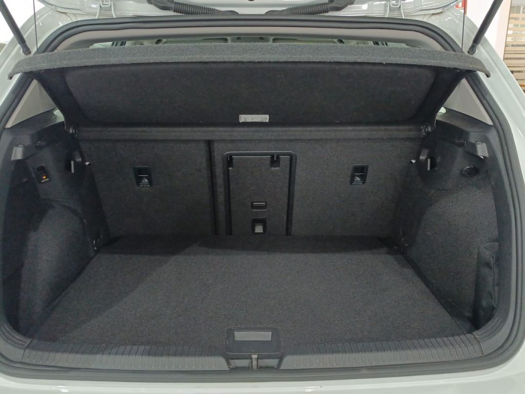 VOLKSWAGEN Golf 2.0 TDI 115 CV SCR Life - 12