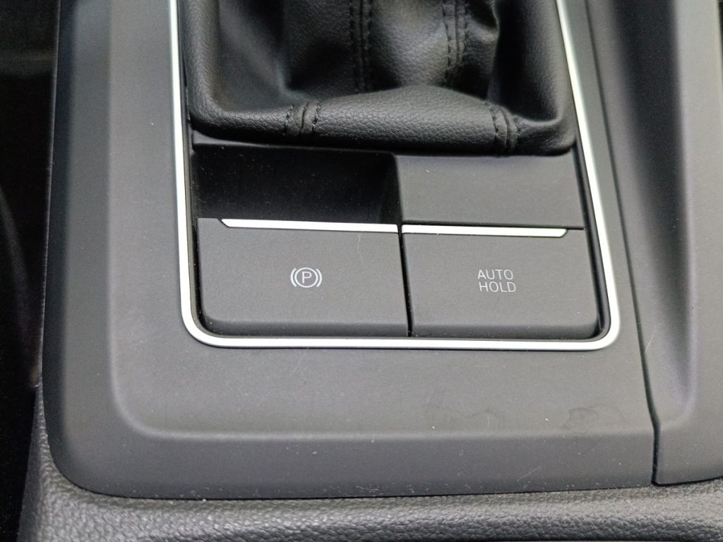 VOLKSWAGEN Golf 2.0 TDI 115 CV SCR Life - 22