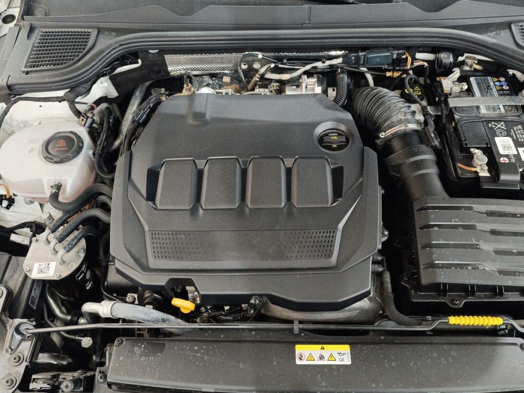 VOLKSWAGEN Golf 2.0 TDI 115 CV SCR Life - 23