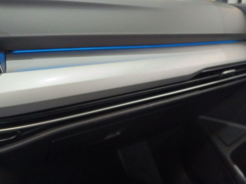 VOLKSWAGEN Golf 2.0 TDI 115 CV SCR Life - 24