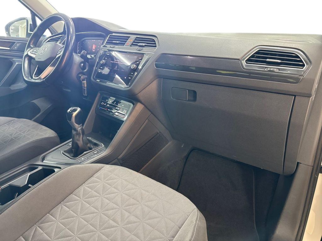 VOLKSWAGEN Tiguan 2.0 TDI SCR Life - 9