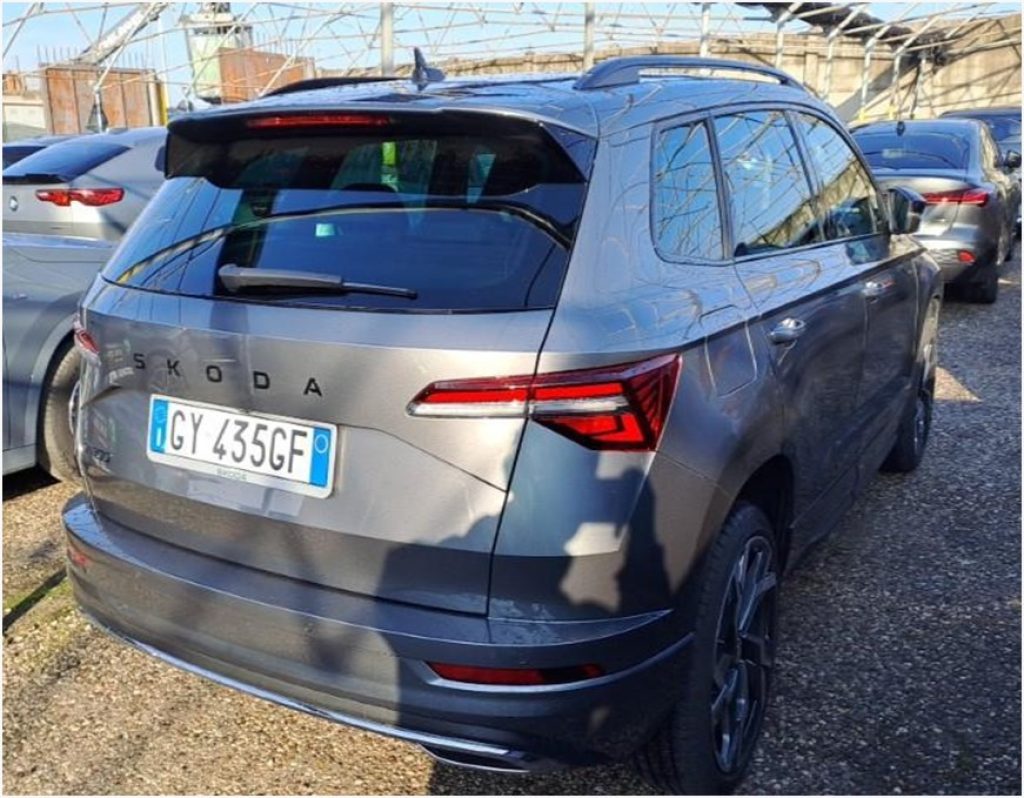 SKODA Karoq 2.0 TDI SCR DSG SportLine - 2