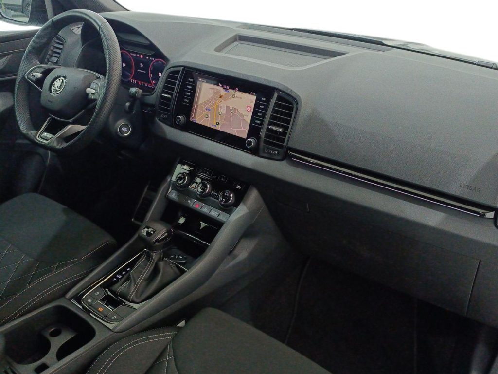 SKODA Karoq 2.0 TDI SCR DSG SportLine - 9