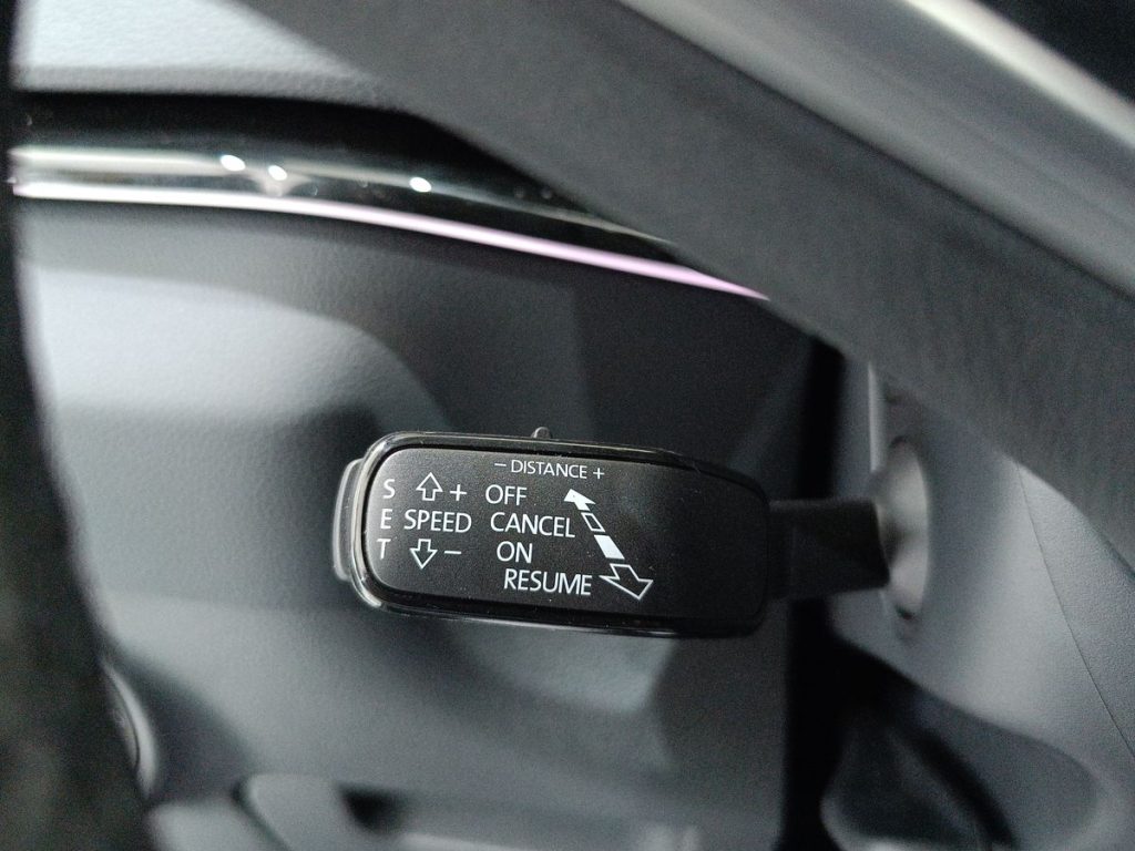 SKODA Karoq 2.0 TDI SCR DSG SportLine - 19
