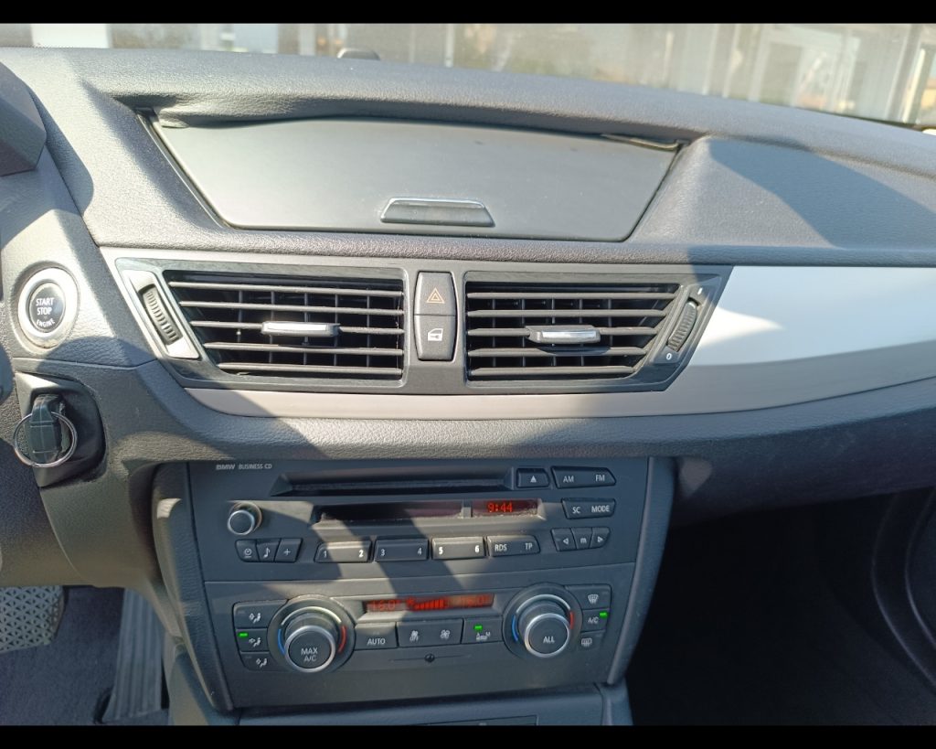 BMW X1 xDrive25dA - 8