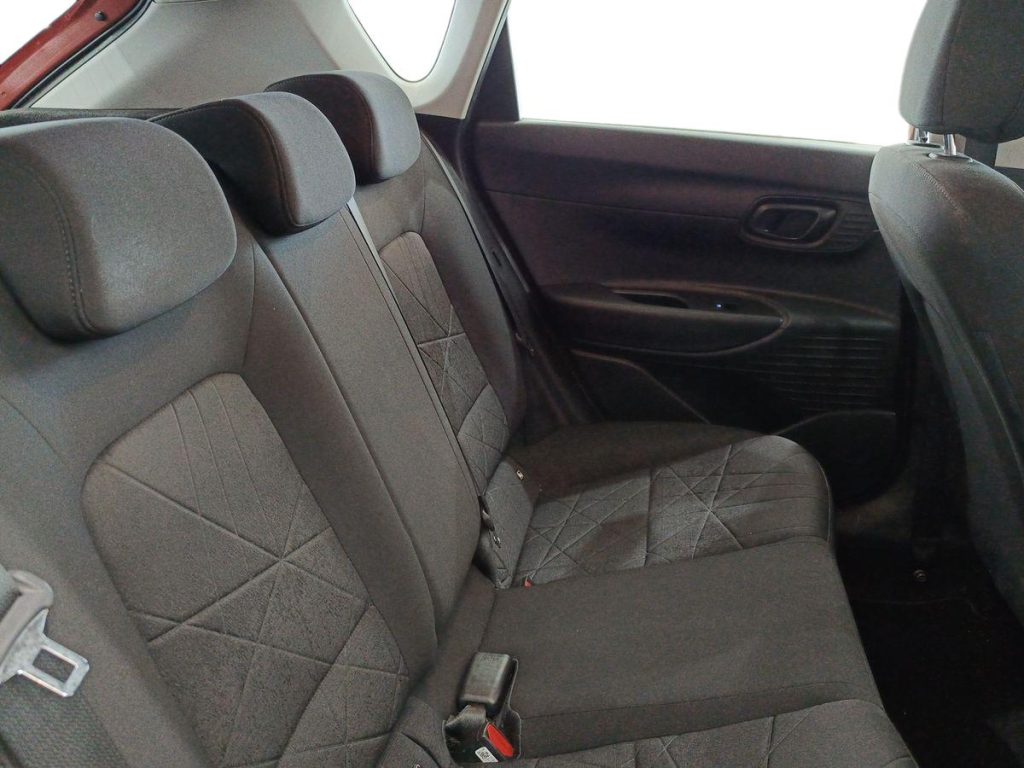 HYUNDAI Bayon 1.2 MPI MT XLine - 11