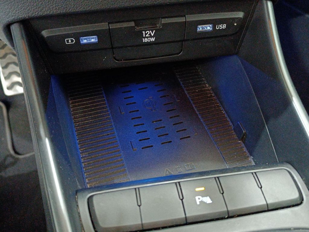 HYUNDAI Bayon 1.2 MPI MT XLine - 22