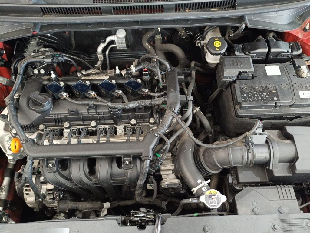 HYUNDAI Bayon 1.2 MPI MT XLine - 23