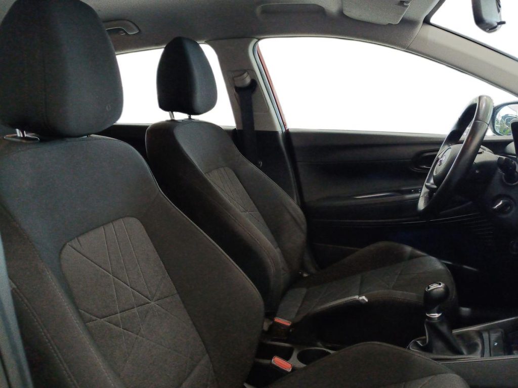 HYUNDAI Bayon 1.2 MPI MT XLine - 10