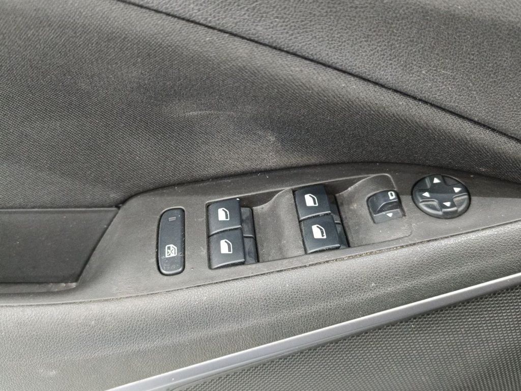 OPEL Crossland 1.5 ECOTEC D 110 CV Start&Stop Edition - 20