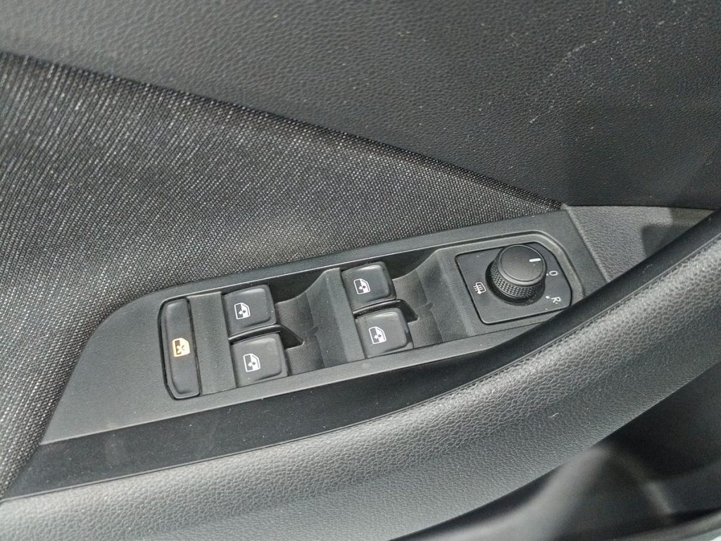 SKODA Kamiq 1.0 TSI 110 CV Style - 21