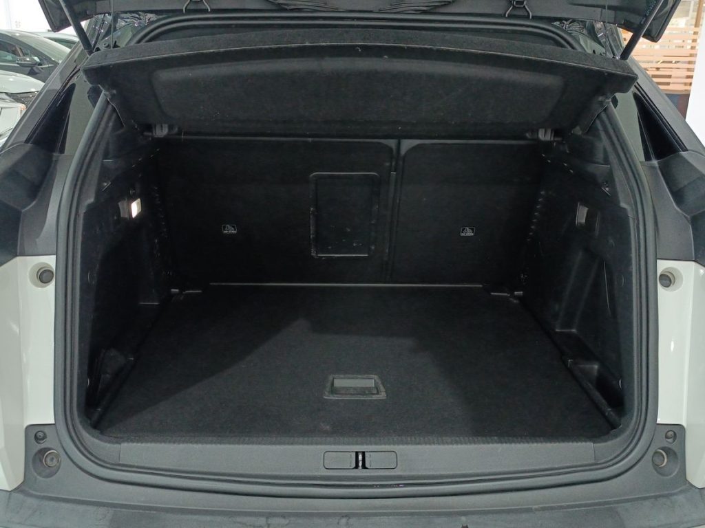 PEUGEOT 3008 BlueHDi 180 S&S EAT6 GT - 12