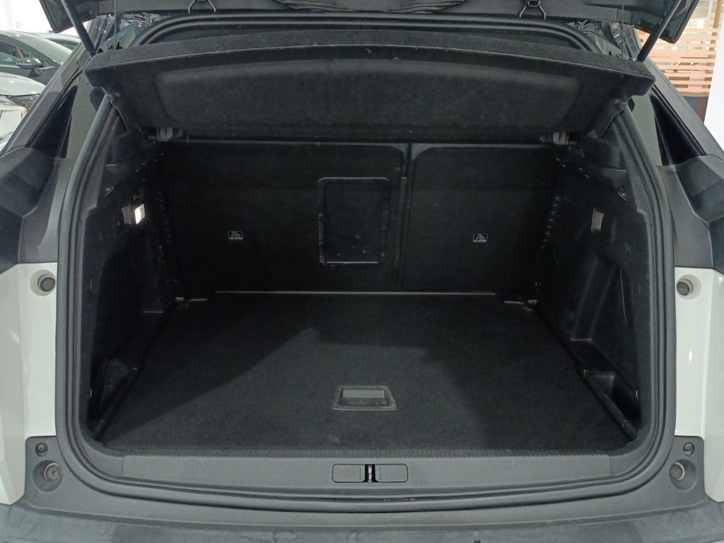 PEUGEOT 3008 BlueHDi 180 S&S EAT6 GT - 12