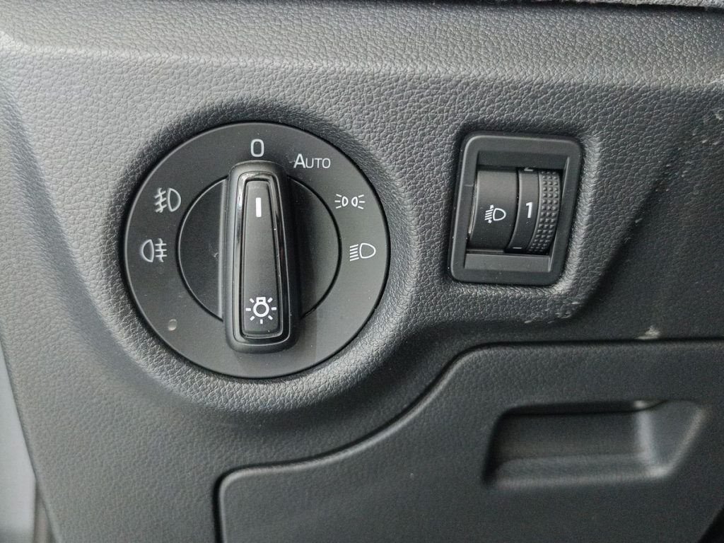 SKODA Kamiq 1.0 TSI 115 CV Style - 19