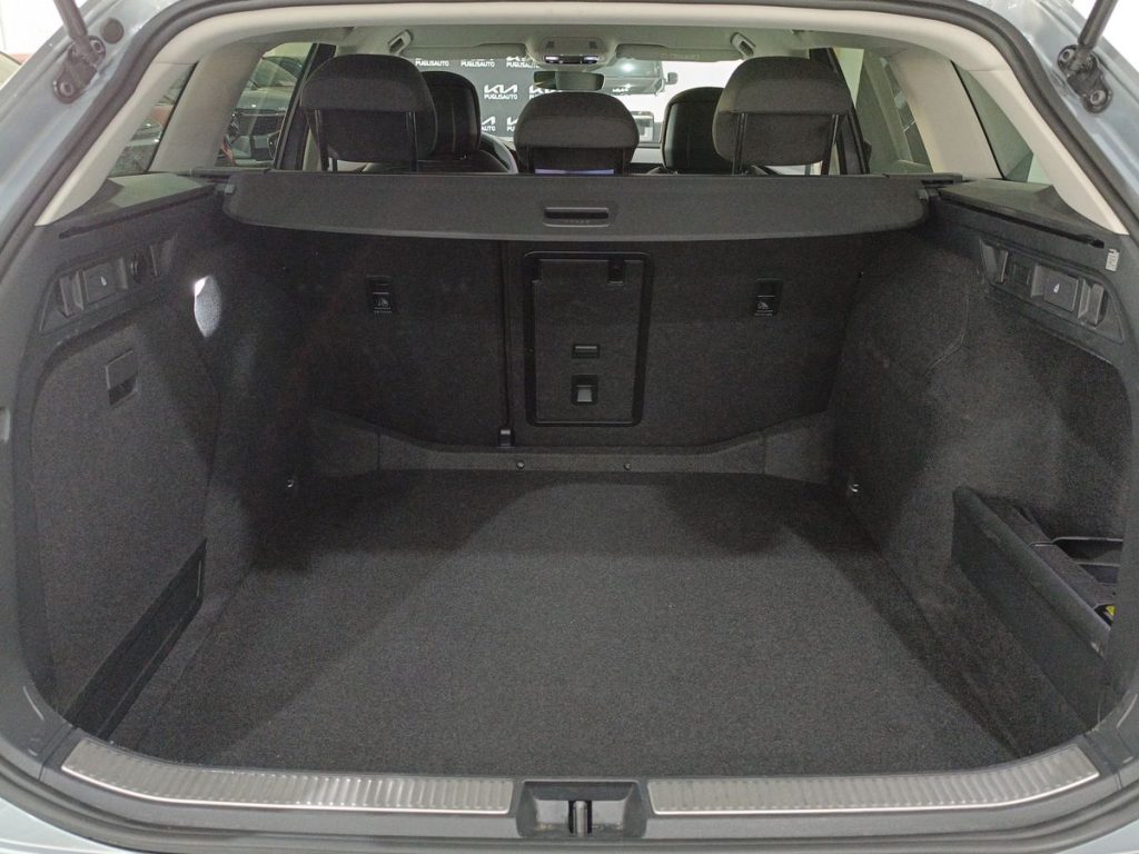 SKODA Superb 2.0 TDI DSG Wagon Selection - 12