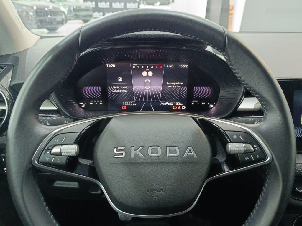 SKODA Fabia 1.0 MPI 80 CV 130 Edition - 18