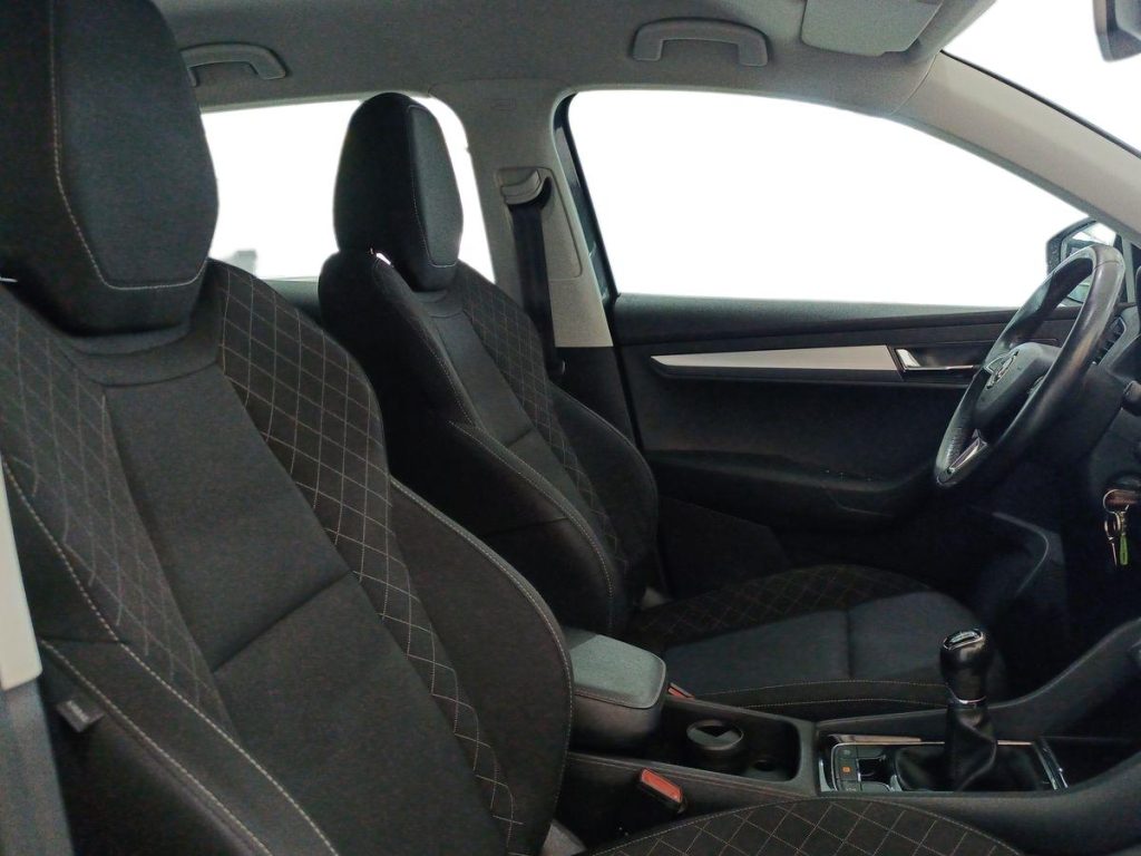 SKODA Karoq 1.6 TDI SCR Ambition - 10
