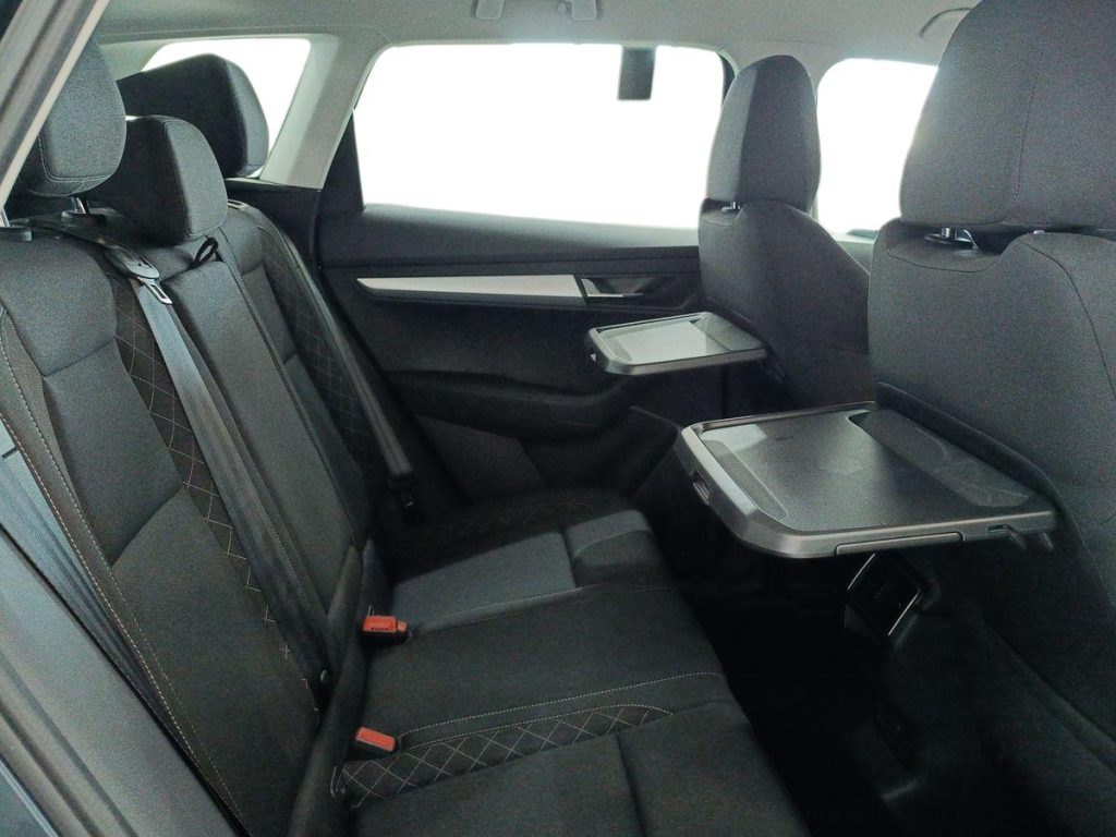 SKODA Karoq 1.6 TDI SCR Ambition - 11