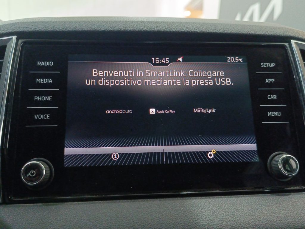 SKODA Karoq 1.6 TDI SCR Ambition - 17