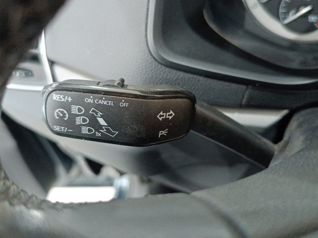 SKODA Karoq 1.6 TDI SCR Ambition - 20
