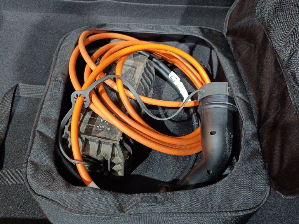 PEUGEOT 208 motore elettrico 136 CV 5 porte Allure - 13