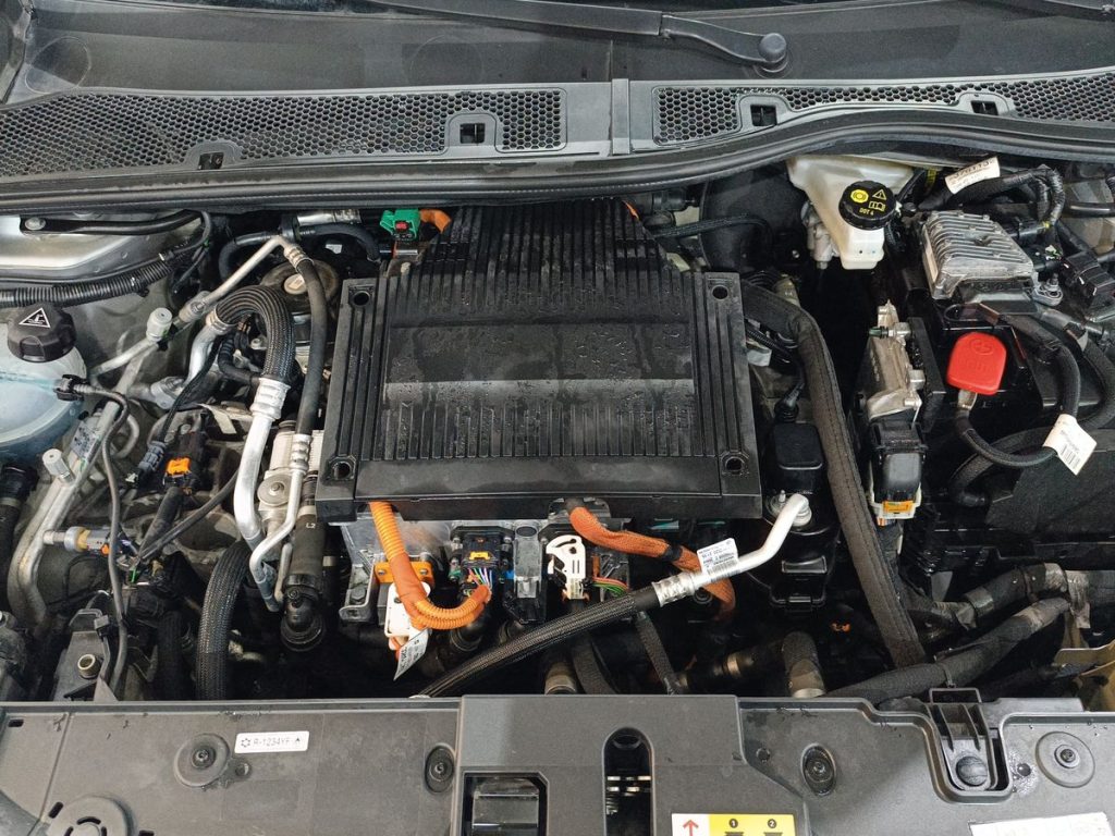 PEUGEOT 208 motore elettrico 136 CV 5 porte Allure - 24