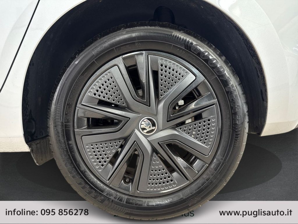 SKODA Fabia 1.0 MPI 80 CV Style - 14