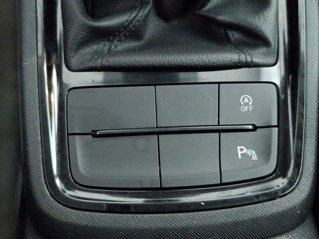 SKODA Kamiq 1.0 TSI 110 CV Black Dots - 22