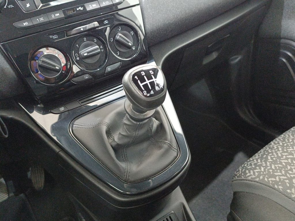 LANCIA Ypsilon 1.0 FireFly 5 porte S&S Hybrid Silver - 8