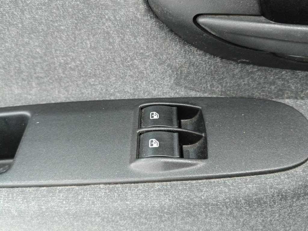 LANCIA Ypsilon 1.0 FireFly 5 porte S&S Hybrid Silver - 19