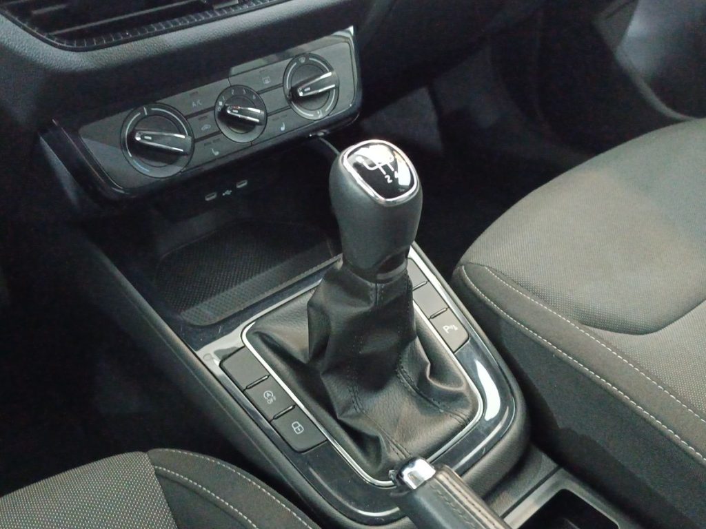 SKODA Fabia 1.0 MPI 80 CV 130 Edition - 8