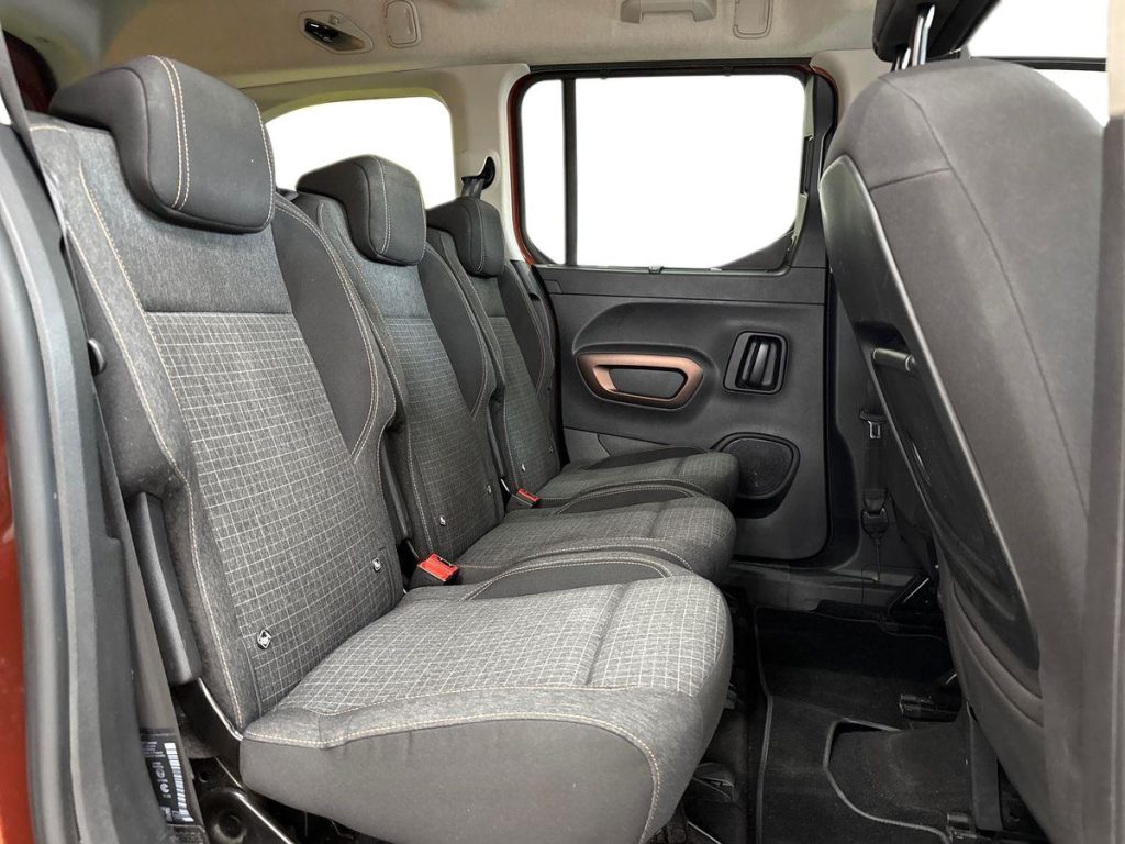 PEUGEOT Rifter BlueHDi 130 S&S GT Long 7 posti - 11