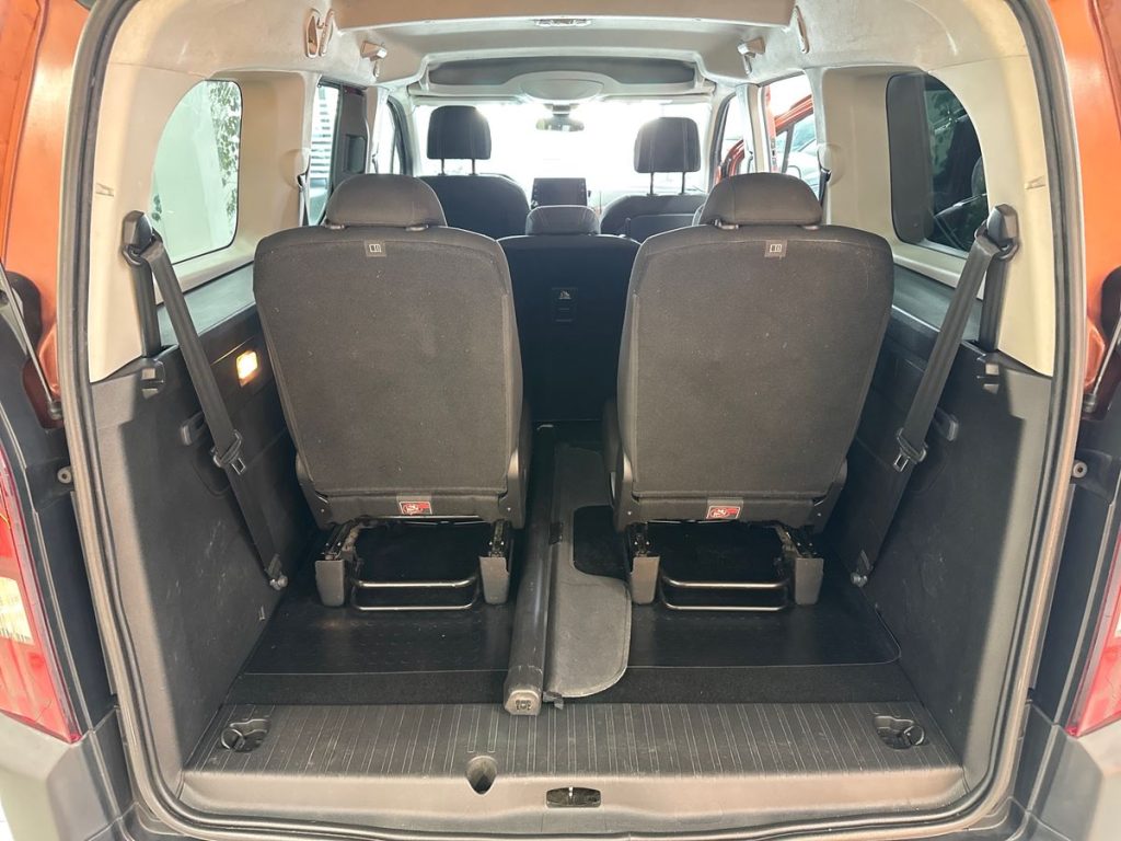 PEUGEOT Rifter BlueHDi 130 S&S GT Long 7 posti - 12