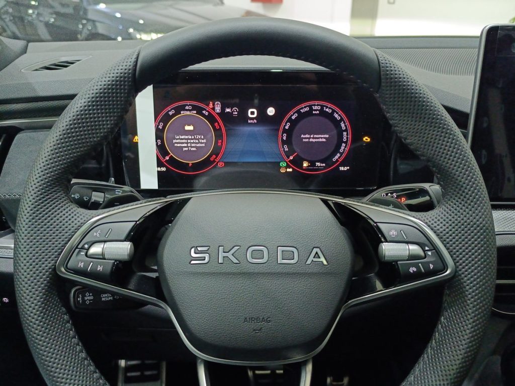 SKODA Kodiaq 2.0 TDI DSG 7 posti Sportline 130 Edition - 17