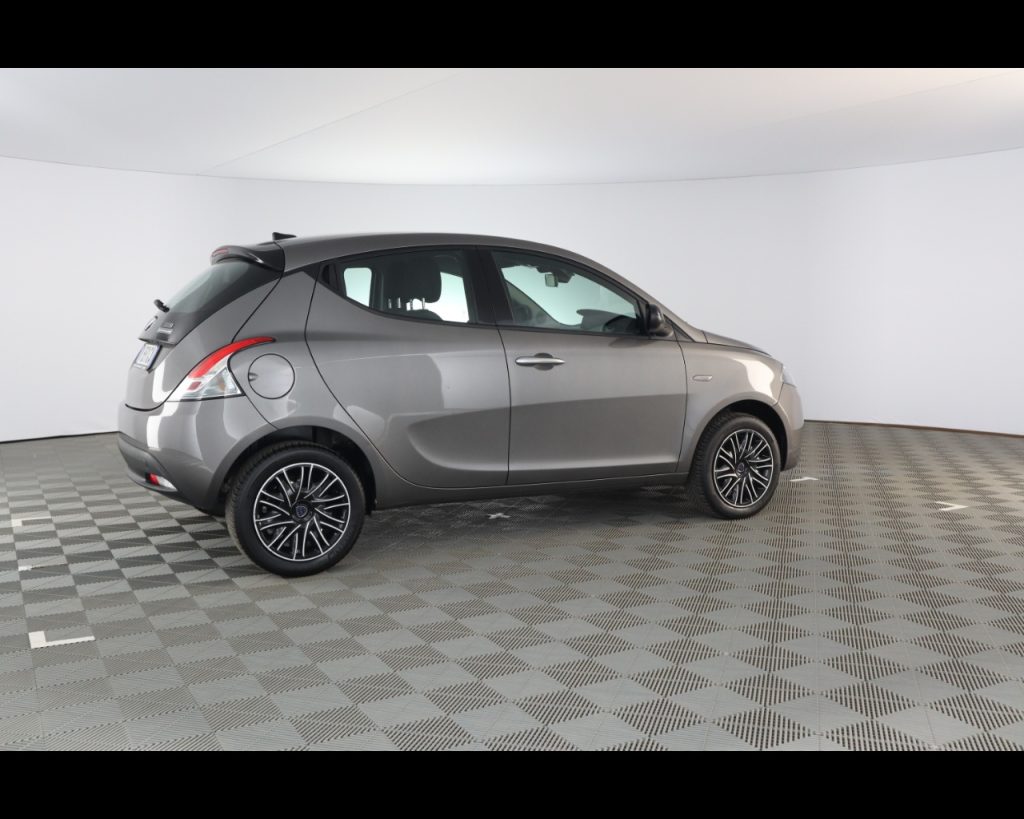 LANCIA Ypsilon III 2021 -  1.0 firefly hybrid Silver Plus s&s 70 - 7