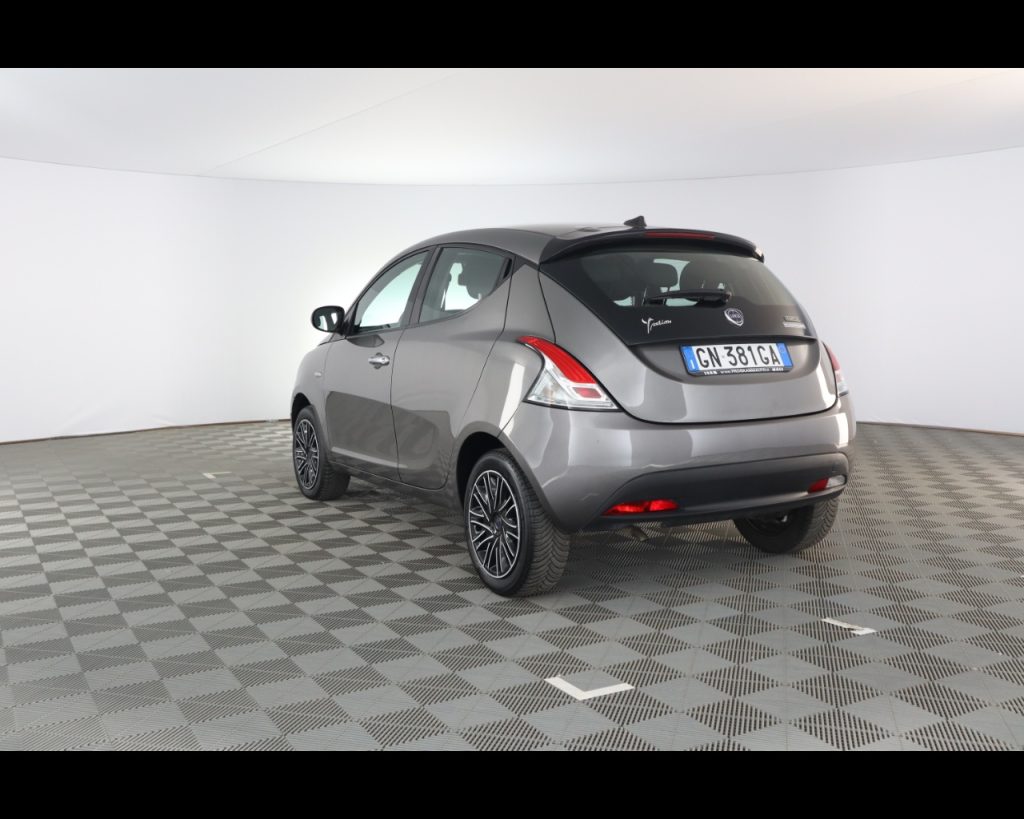 LANCIA Ypsilon III 2021 -  1.0 firefly hybrid Silver Plus s&s 70 - 10