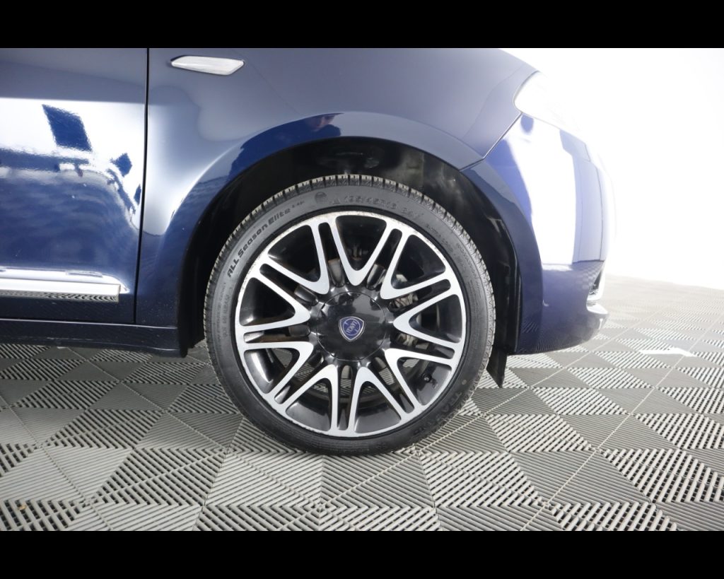 LANCIA Ypsilon III 2015 -  1.3 mjt Platinum s&s 95cv my16 - 21