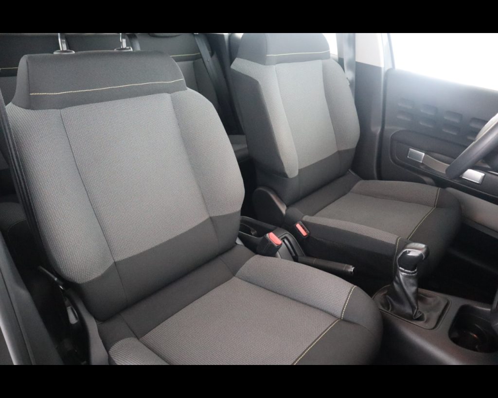 CITROEN C3 III 2017 -  1.2 puretech Shine Gpl 82cv - 17