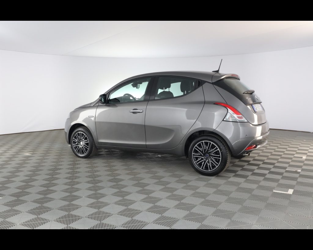 LANCIA Ypsilon III 2021 -  1.0 firefly hybrid Gold s&s 70cv - 11