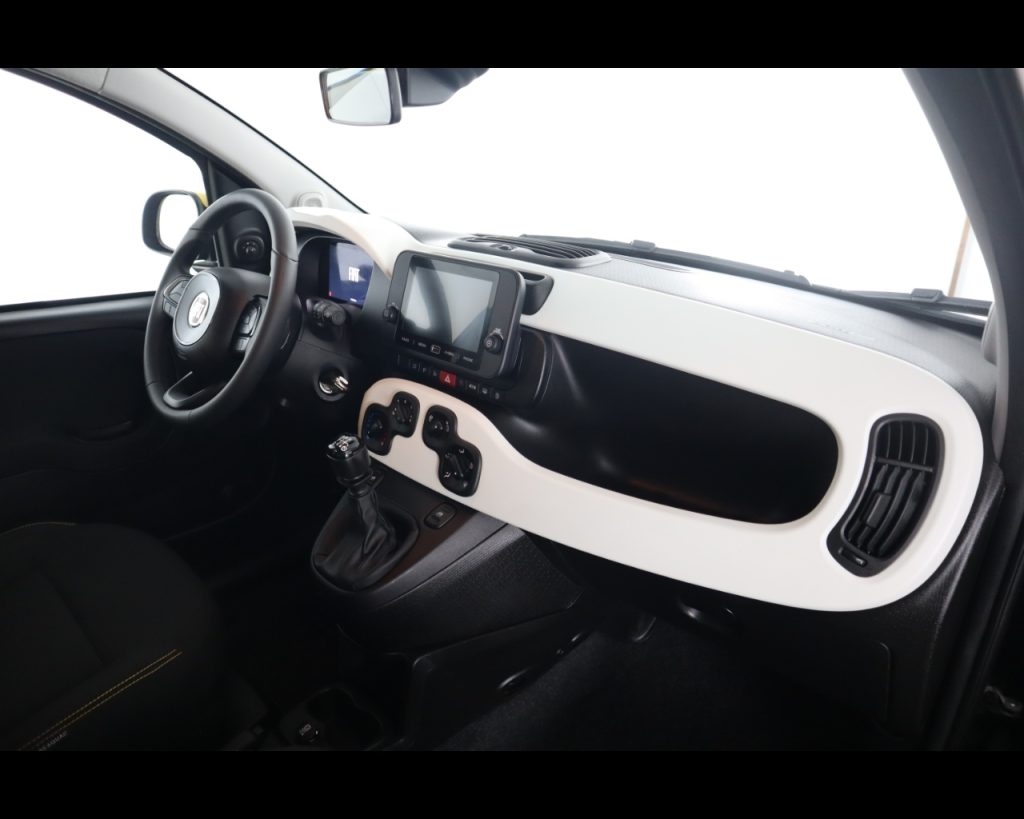 FIAT Pandina III 2024 Cross -  Cross 1.0 firefly hybrid s&s 70 - 16