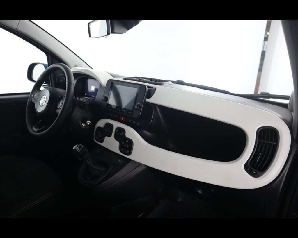 FIAT Pandina III 2024 Cross -  Cross 1.0 firefly hybrid s&s 70 - 16