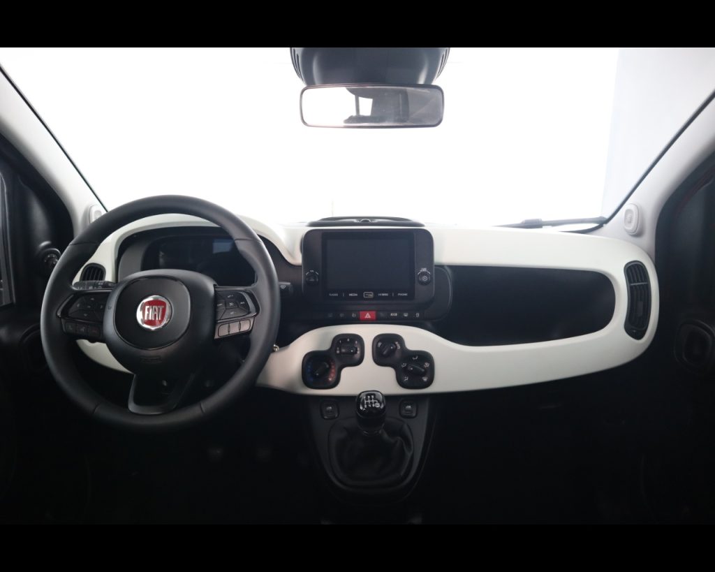 FIAT Pandina III 2024 Cross -  Cross 1.0 firefly hybrid s&s 70 - 15