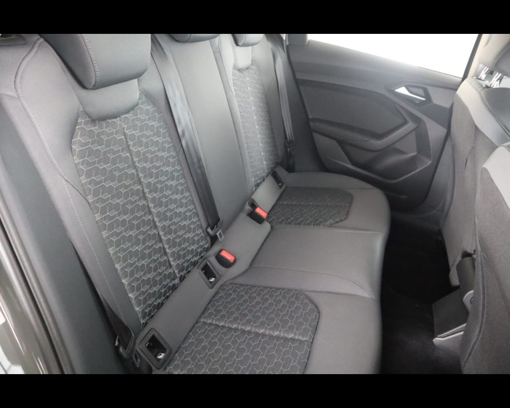 AUDI A1 II 2022 allstreet -  allstreet 30 1.0 tfsi Busine - 18