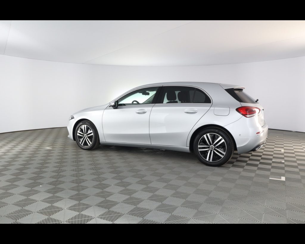 MERCEDES-BENZ A 180 Classe A - W177 2023 -  d Progressive Advanced Plu - 11