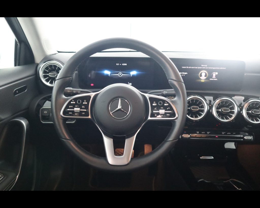 MERCEDES-BENZ A 180 Classe A - W177 2023 -  d Progressive Advanced Plu - 14