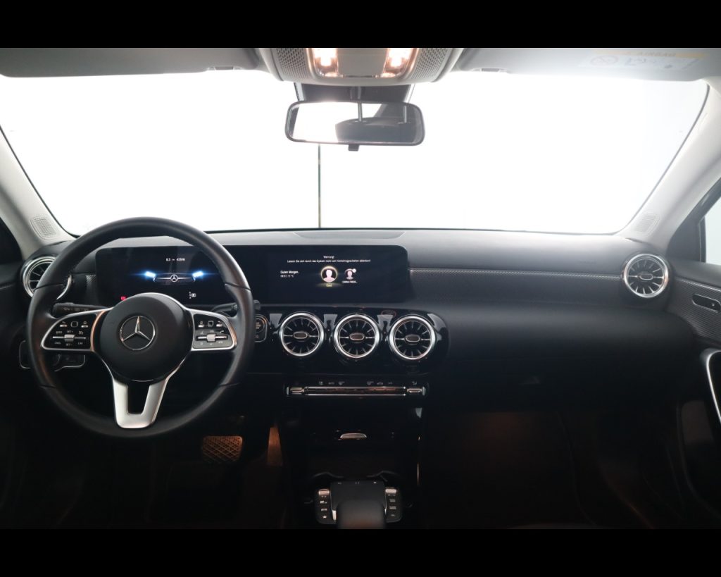 MERCEDES-BENZ A 180 Classe A - W177 2023 -  d Progressive Advanced Plu - 15