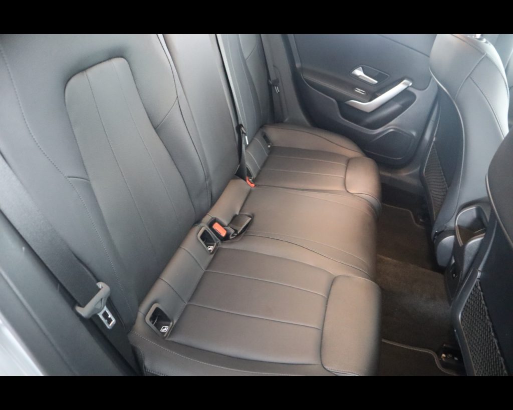 MERCEDES-BENZ A 180 Classe A - W177 2023 -  d Progressive Advanced Plu - 18